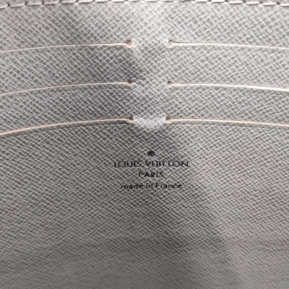 Sold✅Louis Vuitton  Damier Graphite 3D Pochette Voyage - Picture 5 of 10